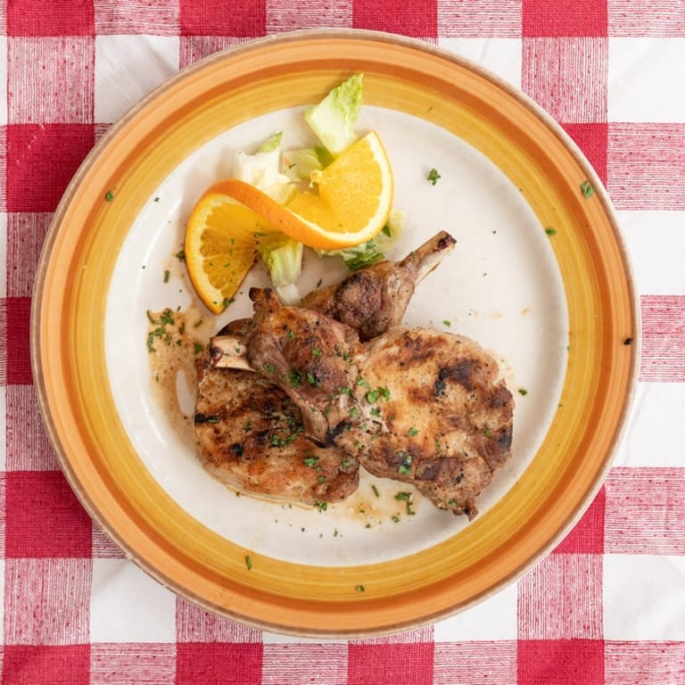 Steak and Eggs: A Classic Diner Favorite